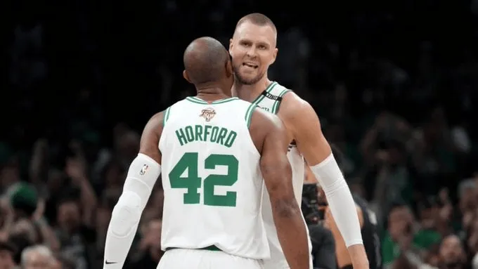 美治:今天的比赛波尔津吉斯将继续替补上场