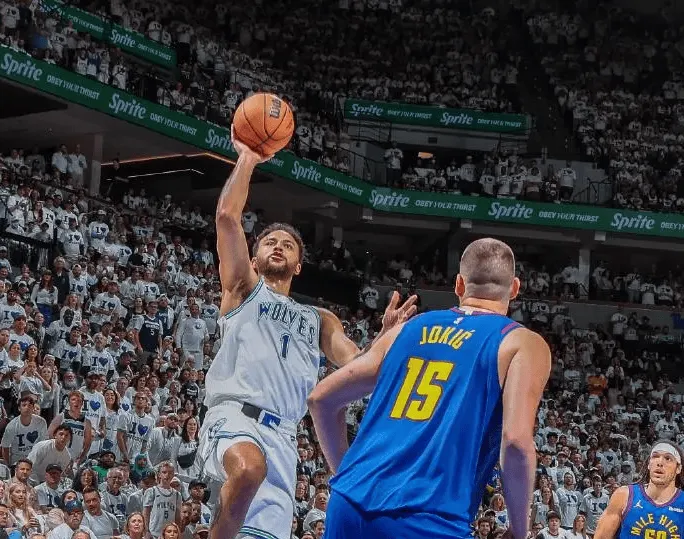 邵华谦:凯尔·李继续合作的机会很低 篮协希望让俱乐部办理归化事宜