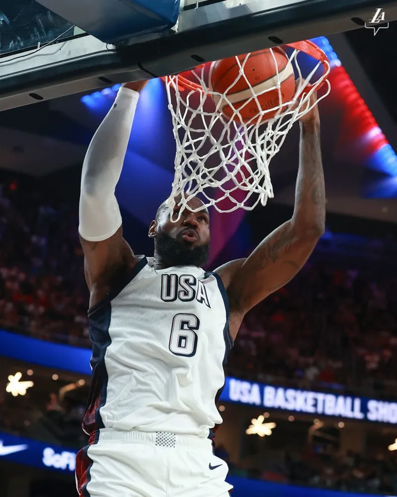 雷迪克:在得到湖人工作后我只给詹姆斯打电话聊了20分钟