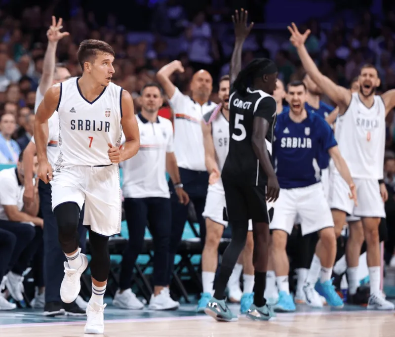 进球者!伊格尔发布了博格丹奥运会的照片 并配上塞尔维亚历史得分王的说明文字